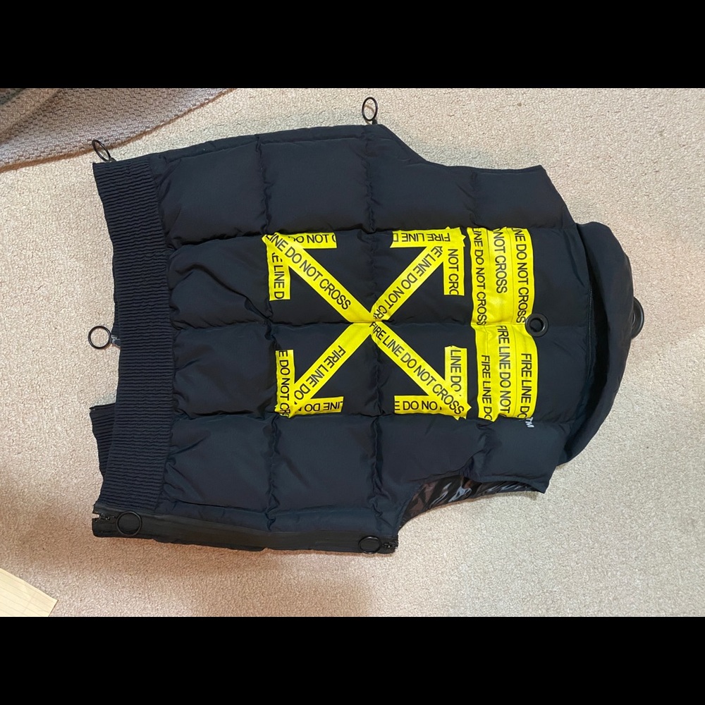Rare off white fire tape vest fits l-slim xl